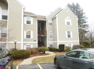 1146 Washington Grn, New Windsor, NY 12553