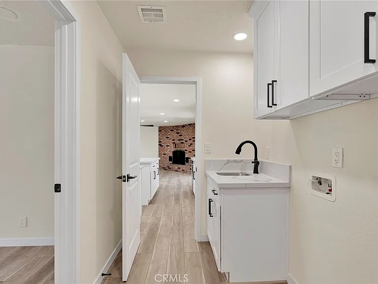 15262 El Centro St — Photo 28