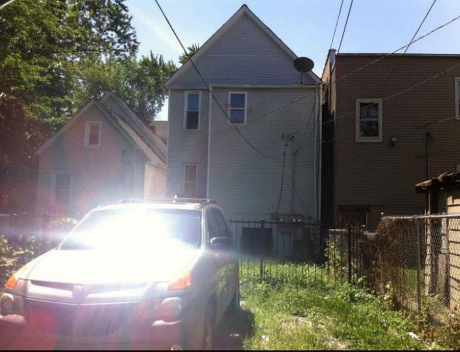 2nd image of 4950 W Ohio St