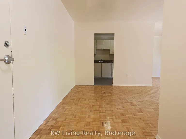 33 Central Pkwy W #203 — Photo 28