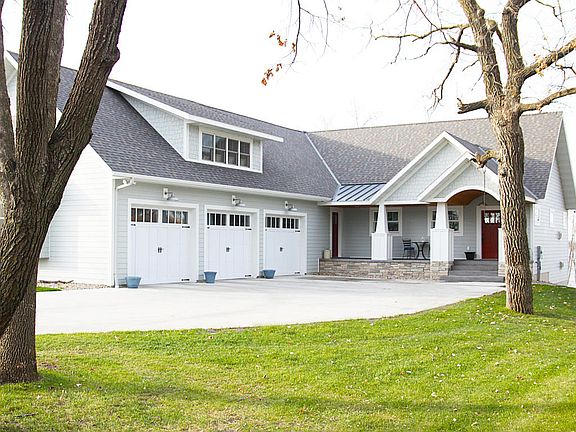2nd image of 1011 S Darling Dr NW