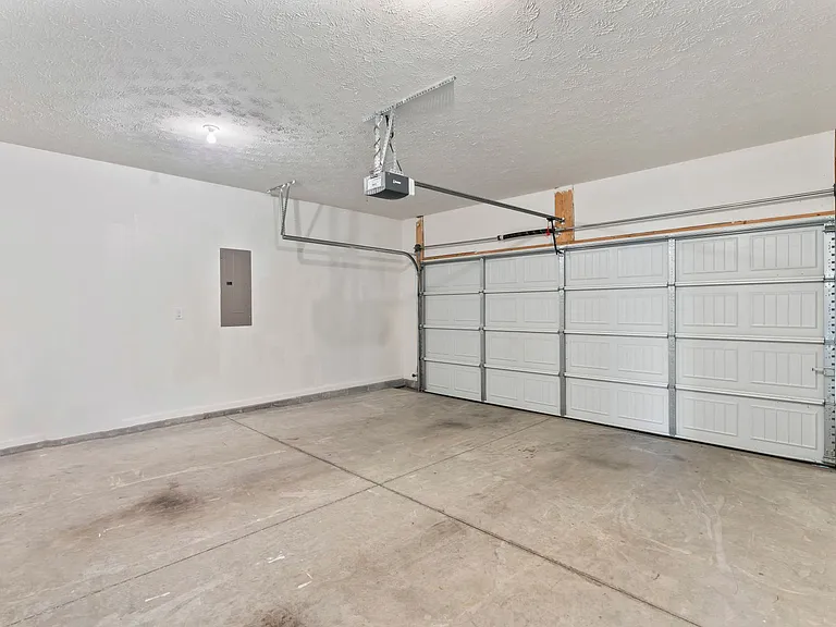 7909 Cascade Falls Cv — Photo 2