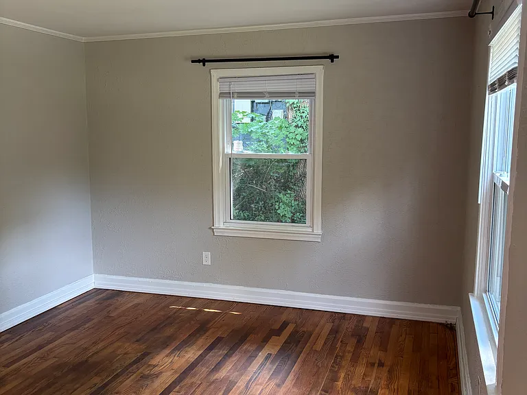 505 Corona St — Photo 13