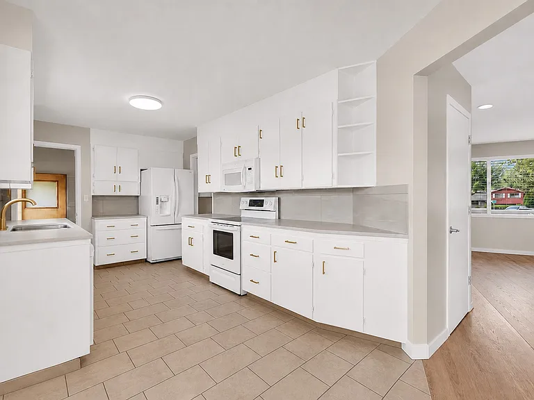 787 E Redmaple Cir — Photo 11