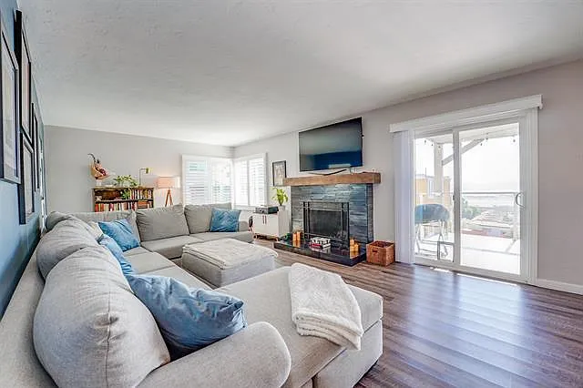 3152 Horton Ave — Photo 8
