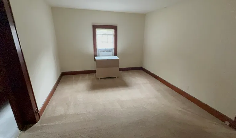 215 Harding Ave — Photo 8