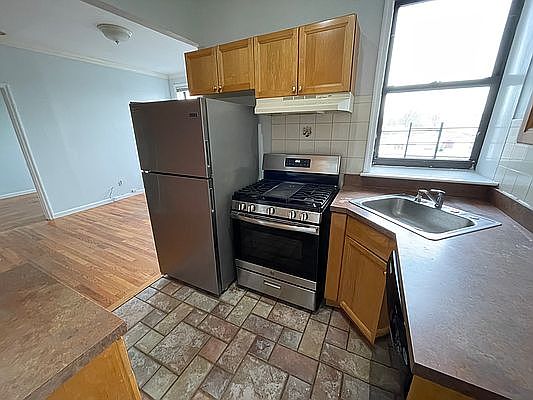 1st image of 4004 36th Ave APT 3D