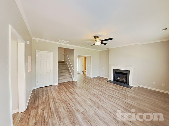 3rd image of 5931 Bluestem Cir