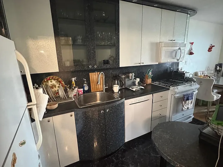 601 Surf Ave #21 — Photo 14