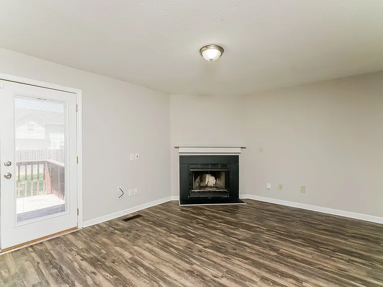 4314 Arwine Ct — Photo 7