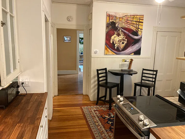 28 Violet St #1 — Photo 10
