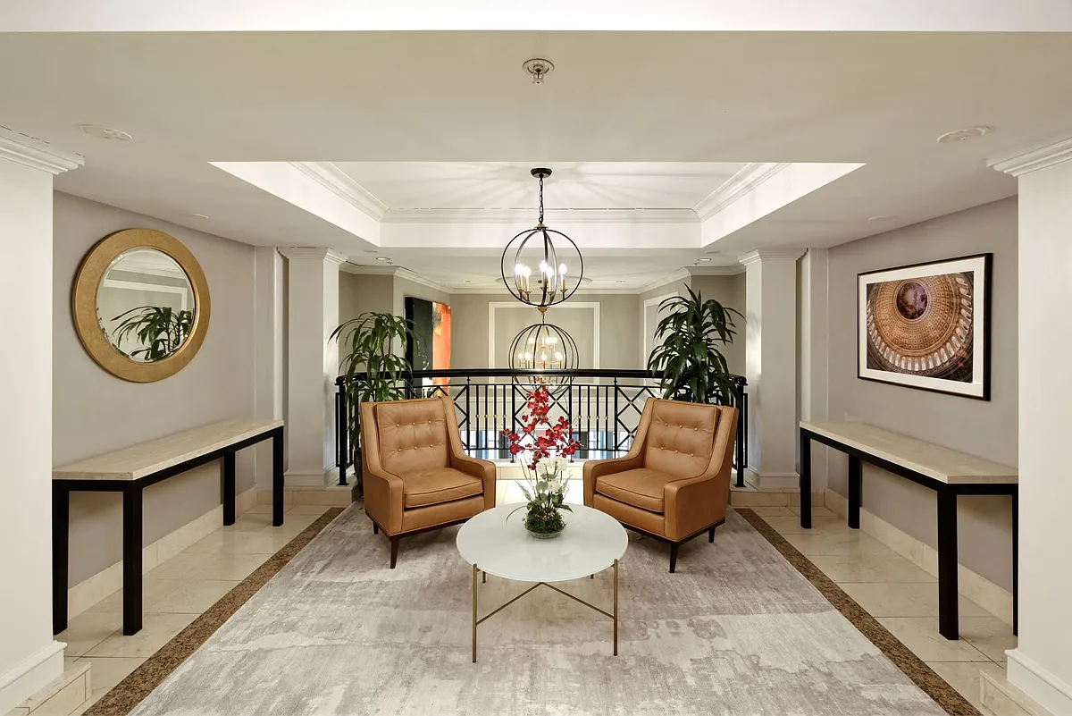 Seating area - West End Residences