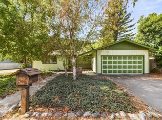 54 Palomino Way, Garberville, CA 95542