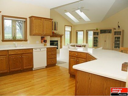 4th image of 485 Ledgewood Dr