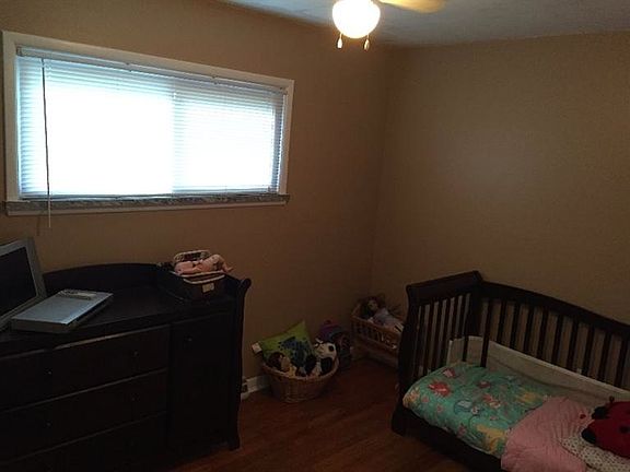 4th image of 405 Sunland Dr