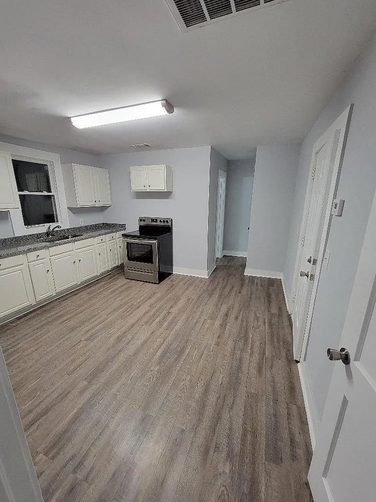 1 bed, 875 sqft, $900 — Photo 3