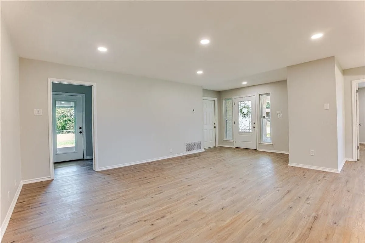 3 bed, 2.0 bath, 1515 sqft, $2,650 — Photo 4