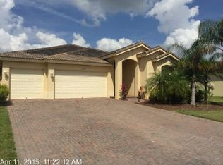1025 Ruby Ave SW, Vero Beach, FL 32968