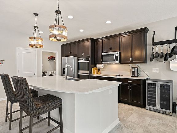 3rd image of 79069 Plummers Creek Dr