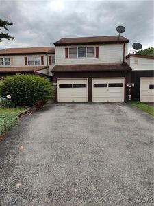 52 E Cambridge Pl, Catasauqua, PA, 18032