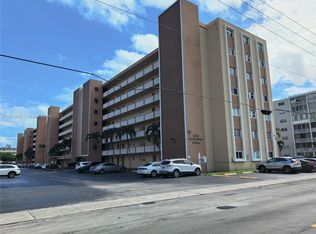 Meadowbrook 500, Hallandale Beach, FL 33009