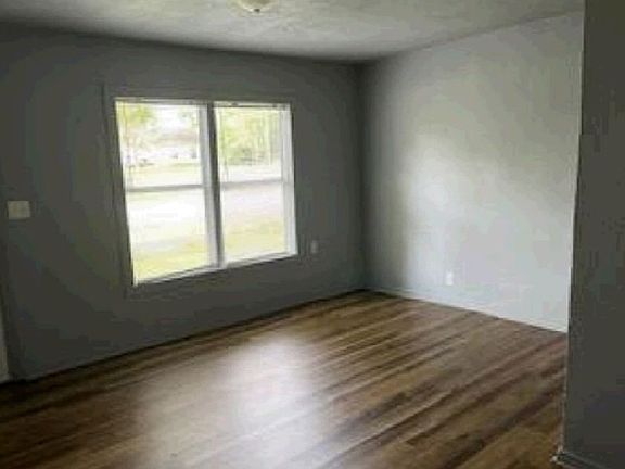 Additional Living Room