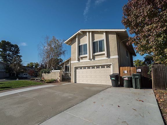 3rd image of 3114 Percival Dr