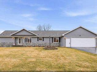 5235 Chesapeake Ct, Oshkosh, WI 54901