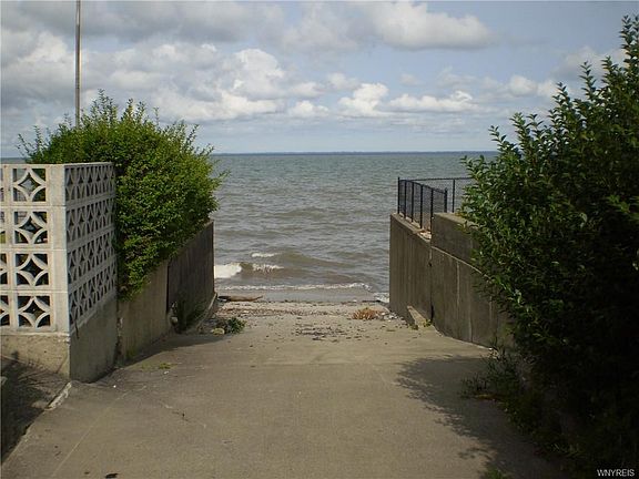 2nd image of 114 Midshore Dr