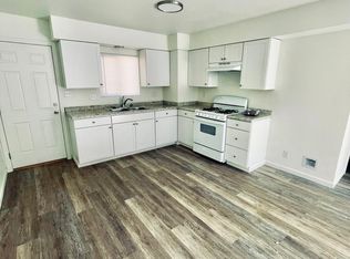 427 North Orange Avenue - B, Exeter, CA 93221