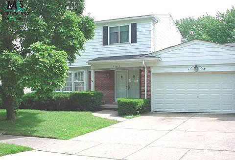 1st image of 23414 N Colonial Ct