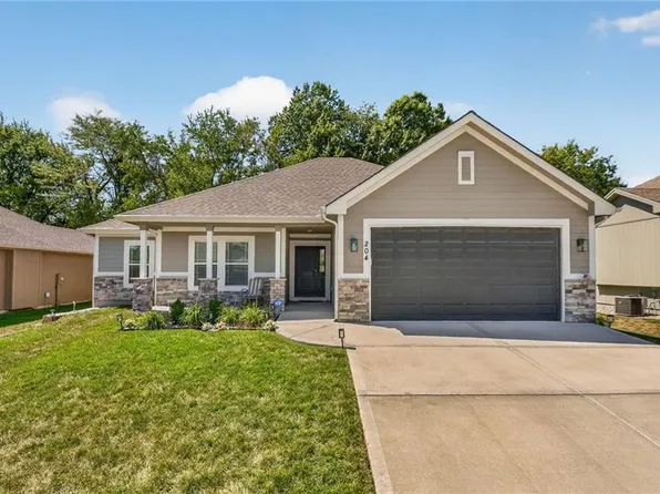 204 S Marimack Ct, Kearney, MO 64040