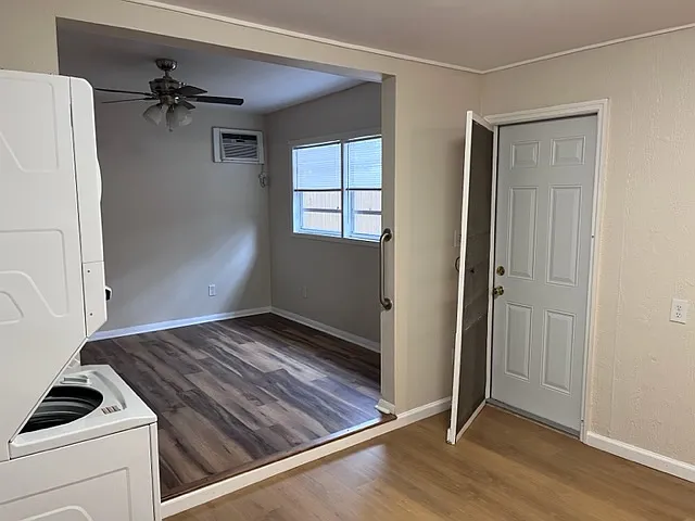 320 Skinner Blvd #320 — Photo 12