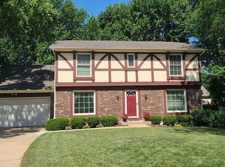 6722 Hauser Dr, Shawnee, KS 66216