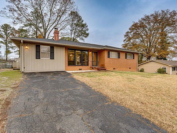 2nd image of 7313 Elaine Cir