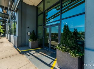 1224 W Van Buren St APT 226, Chicago, IL 60607