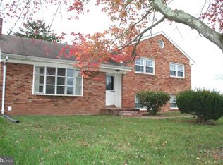 19509 Smith Cir, Ashburn, VA 20147