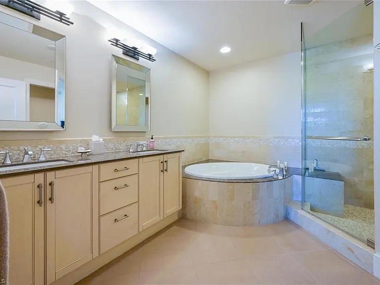 9115 Strada Pl #5211 — Photo 9