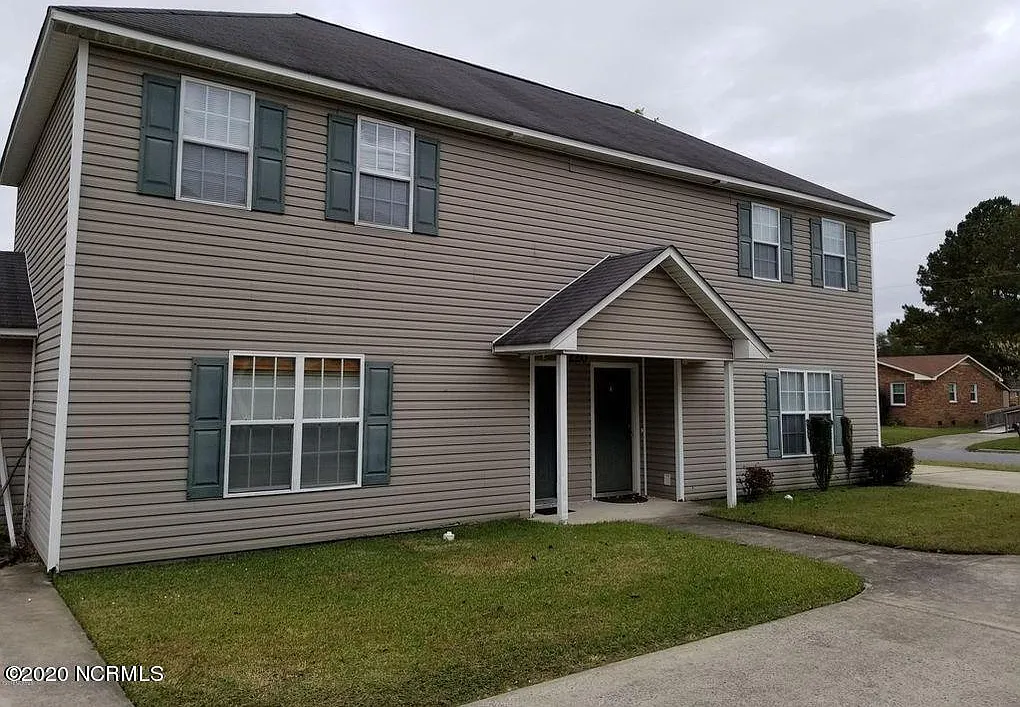 2 bed, 2.5 bath, 1117 sqft, $1,100 — Photo 2