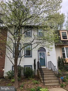 5774 Walnut Wood Ln, Burke, VA, 22015