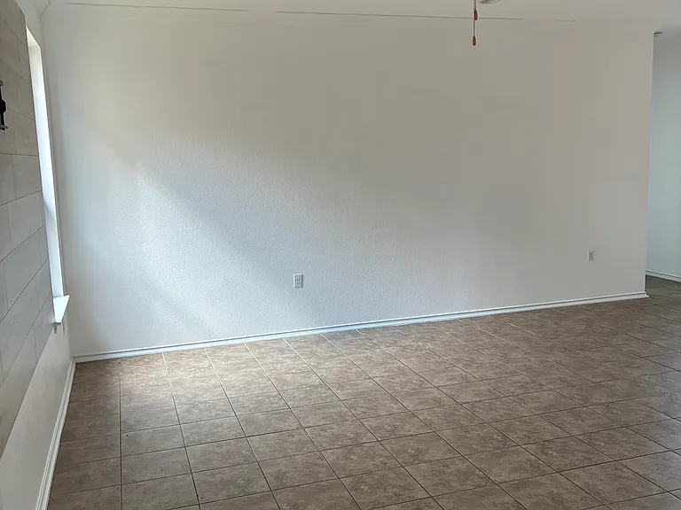 13408 Guarnere Dr — Photo 5