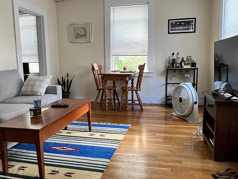 140 Hampshire St #1 — Photo 6
