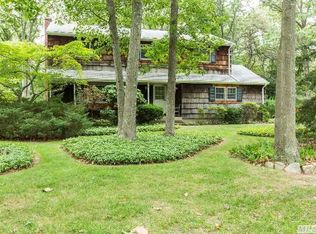 11 Quenzer St, Nesconset, NY 11767