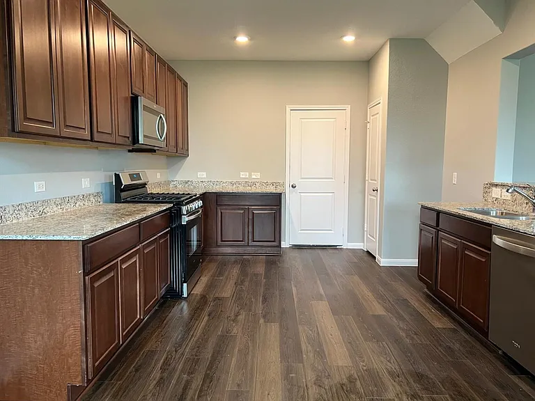 17823 Pumpkin Vine Dr — Photo 9
