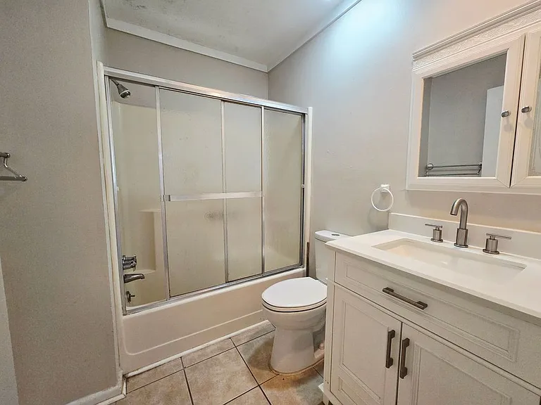 341 Selma St — Photo 7