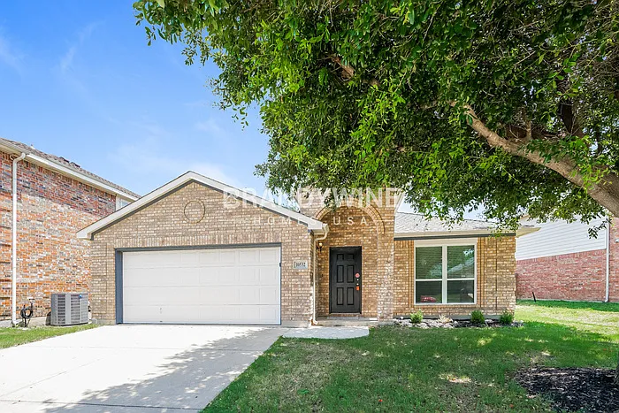 4 bed, 2.0 bath, 2026 sqft, $2,615 — Photo 2