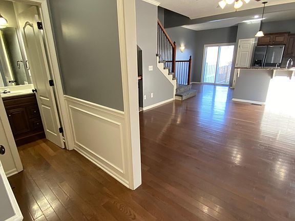 5th image of 12756 Walker Ave
