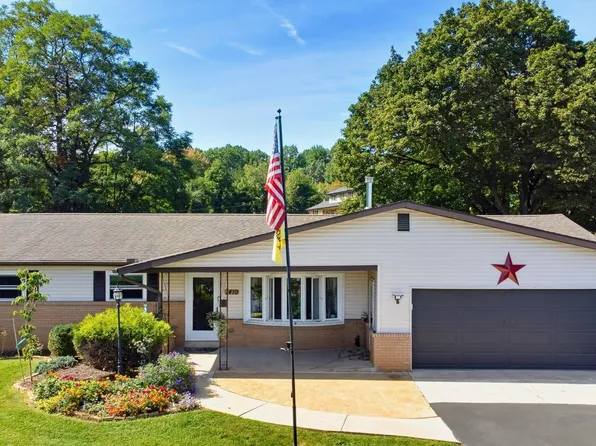 1410 State St, Mertztown, PA 19539