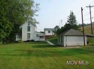 1130 County House Ln, Marietta, OH 45750