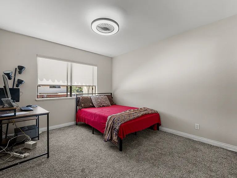 28020 Ridgecove Ct N — Photo 28